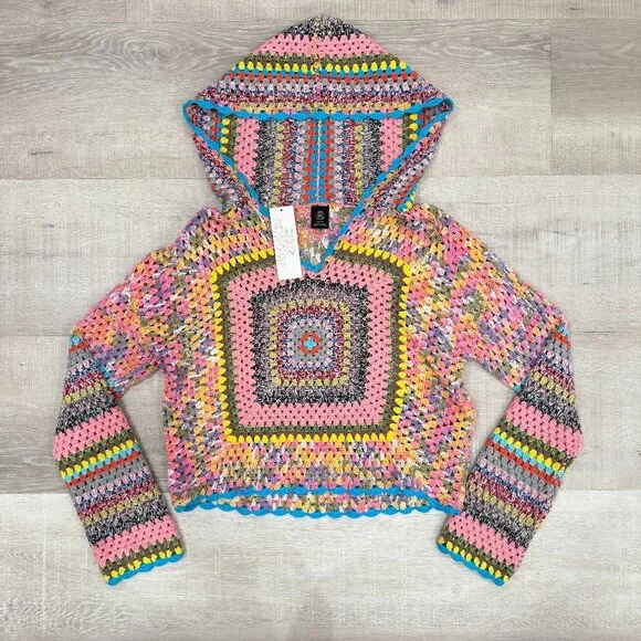 UO Hand-Crocheted Square Hoodie - Picture 2 of 11